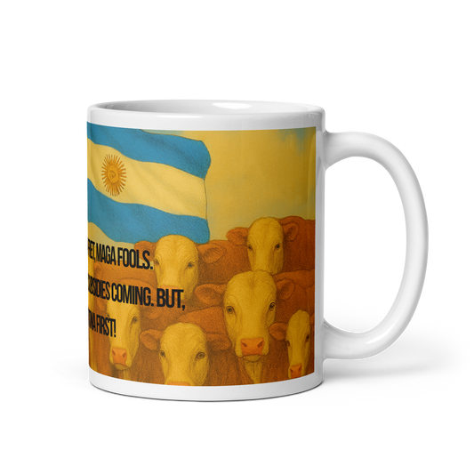 White glossy mug with a design of cows and an Argentine flag on a white background.  Text is partially visible; handle on the right.